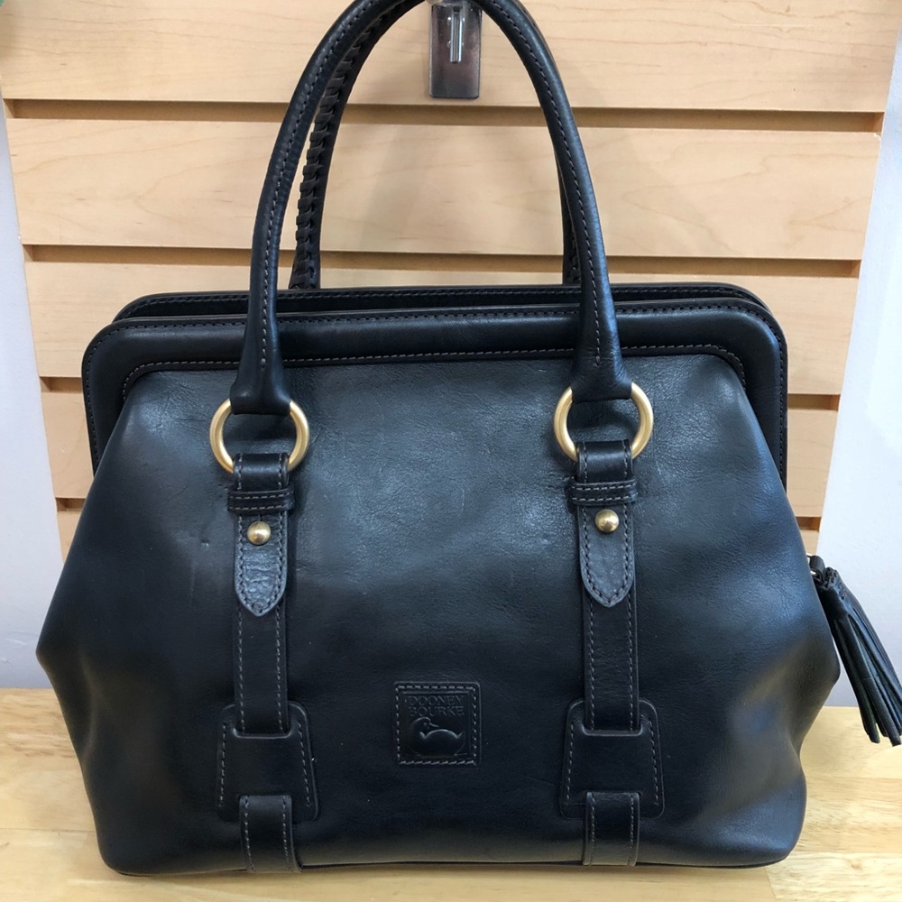 Dooney & Bourke
